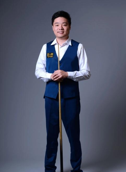 相比之下 相比之下